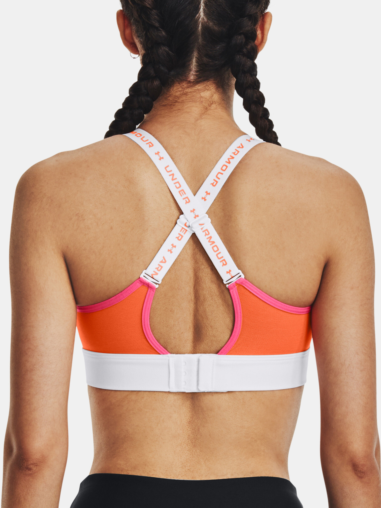 Under Armour UA Infinity Mid Run Hook Cпортен Сутиен Oranzhev - Pepit.bg