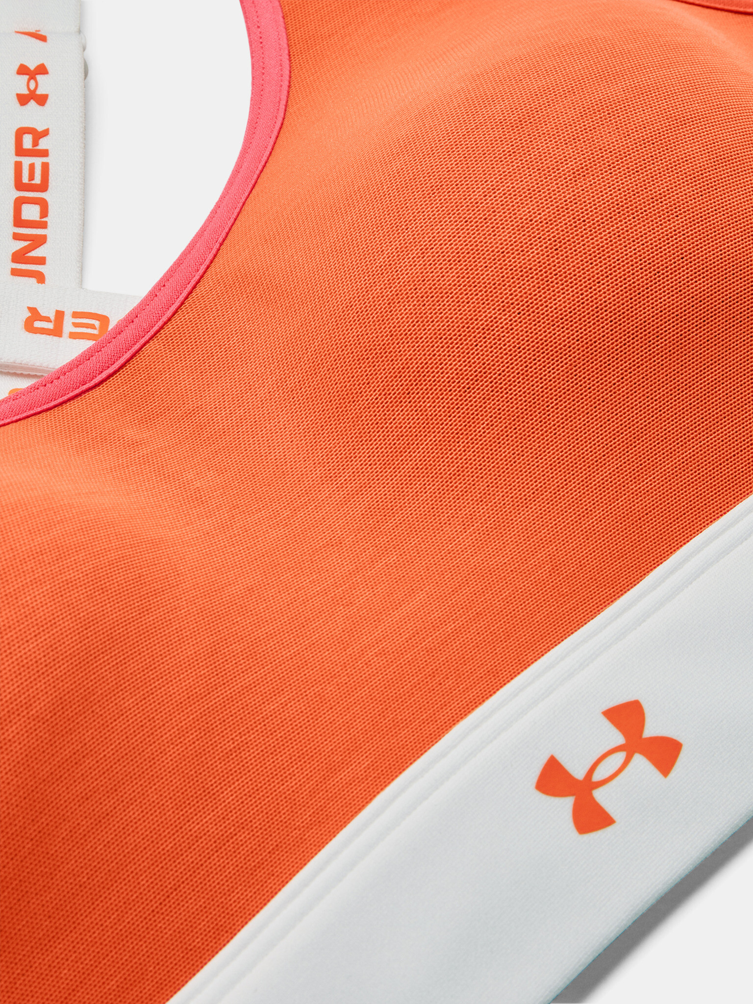 Under Armour UA Infinity Mid Run Hook Cпортен Сутиен Oranzhev - Pepit.bg