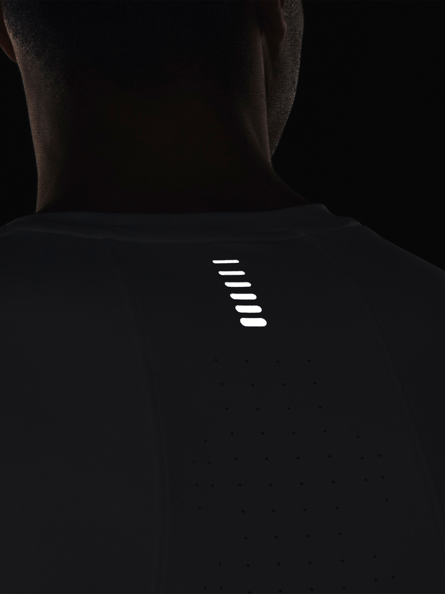 Under Armour UA Iso-Chill Laser T-shirt Siv - Pepit.bg