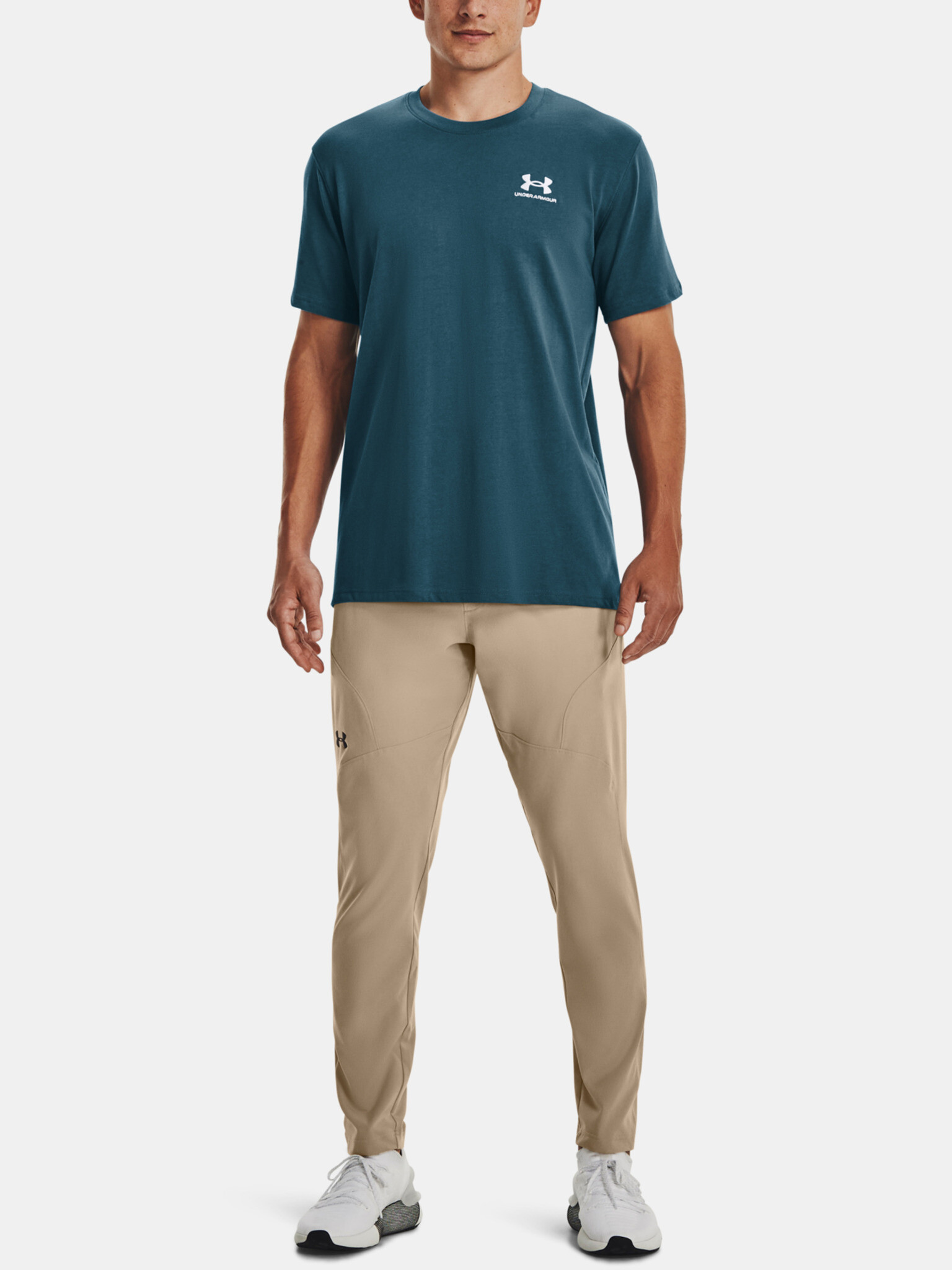 Under Armour UA Logo Emb Heavyweight SS T-shirt Sin - Pepit.bg