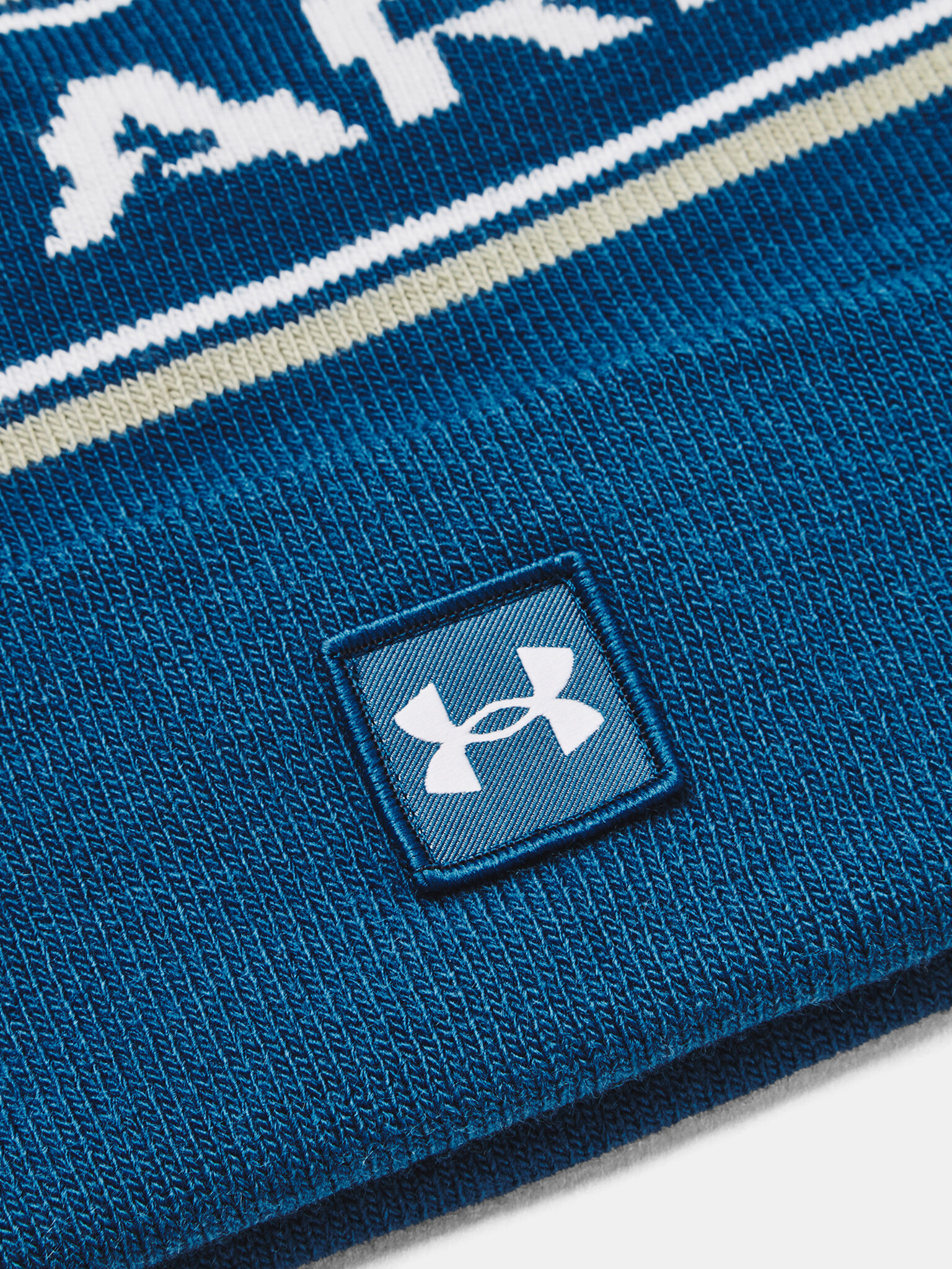 Under Armour UA Men's Halftime Pom Beanie Шапка Sin - Pepit.bg