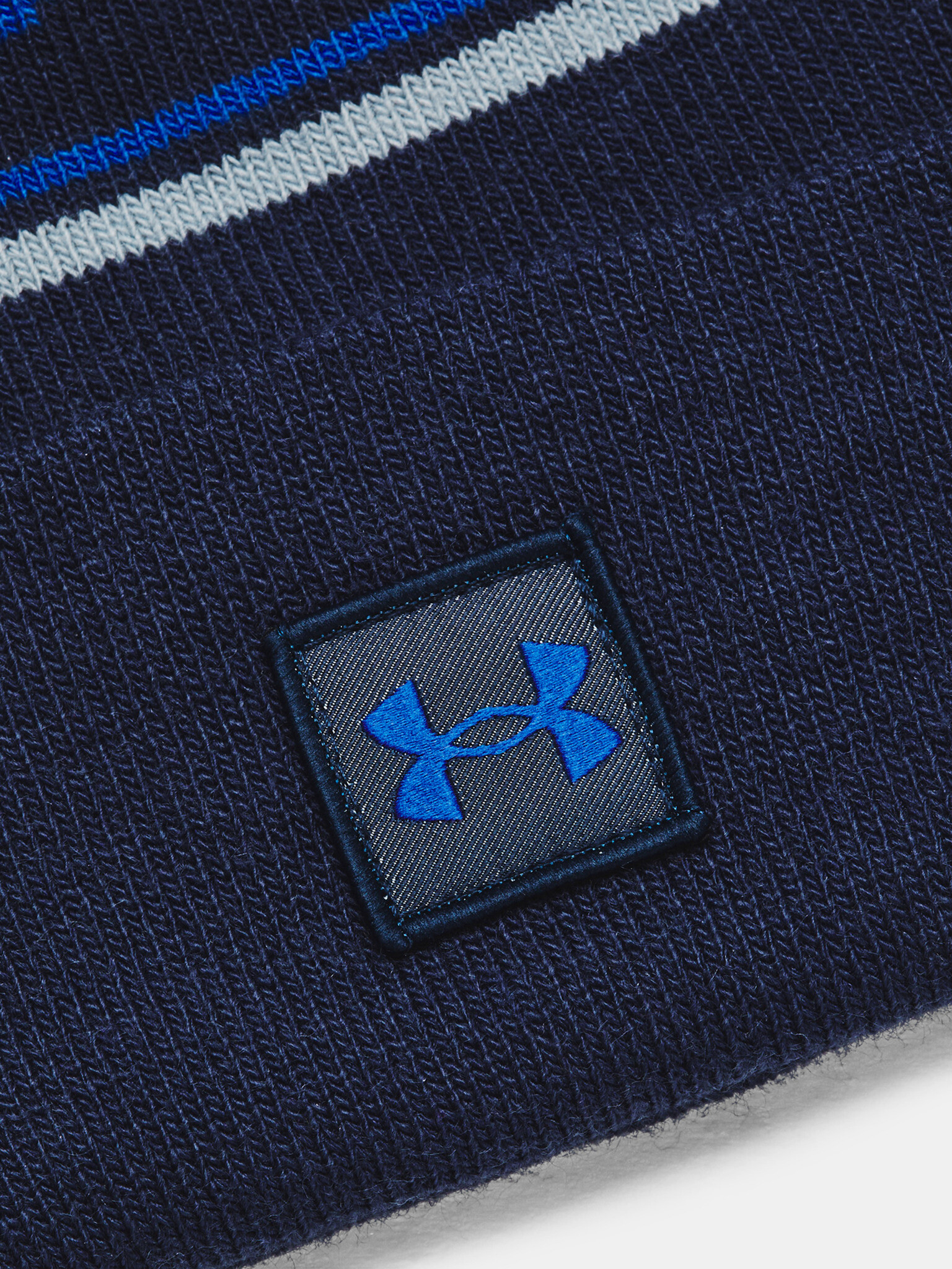 Under Armour UA Men's Halftime Pom Beanie Шапка Sin - Pepit.bg