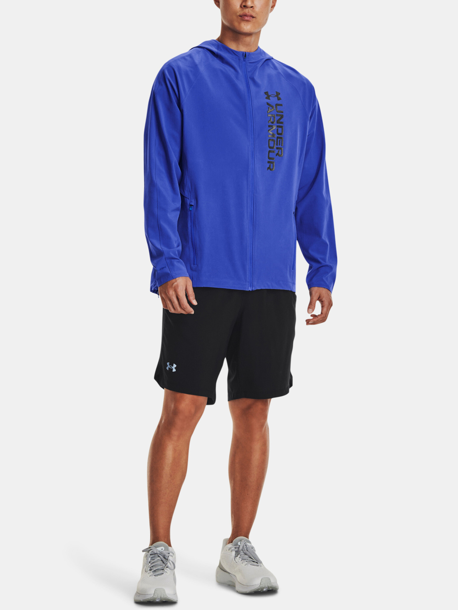 Under Armour UA Outrun The Storm Яке Sin - Pepit.bg