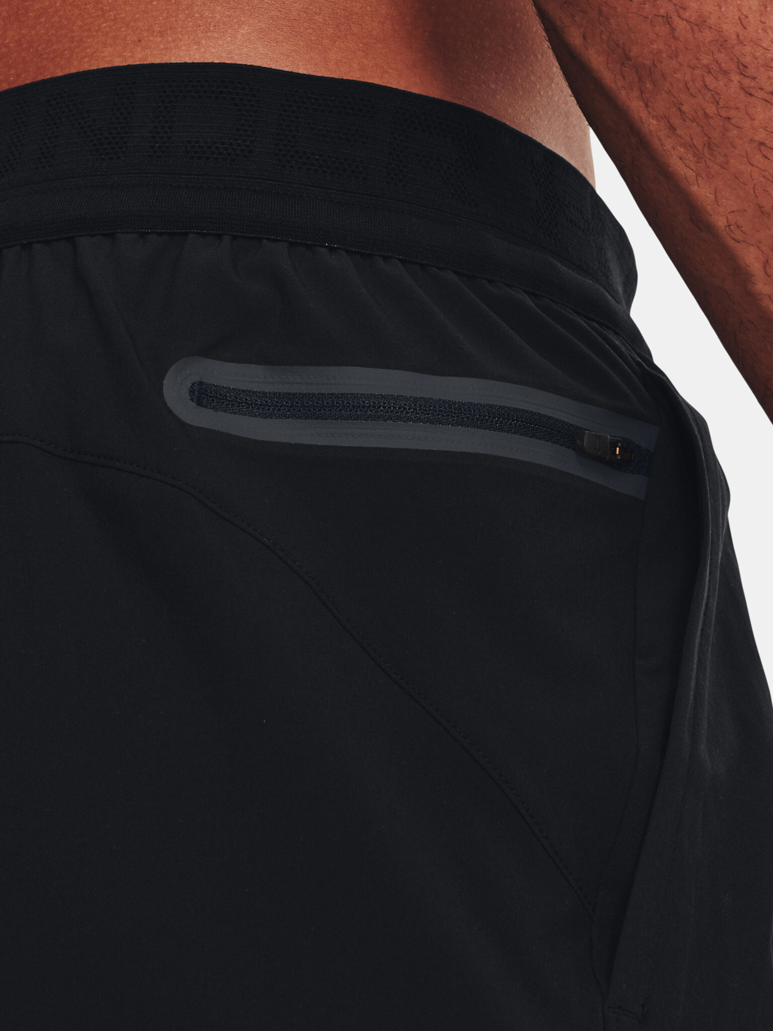 Under Armour UA Peak Woven Shorts-BLK Къси панталони Cheren - Pepit.bg