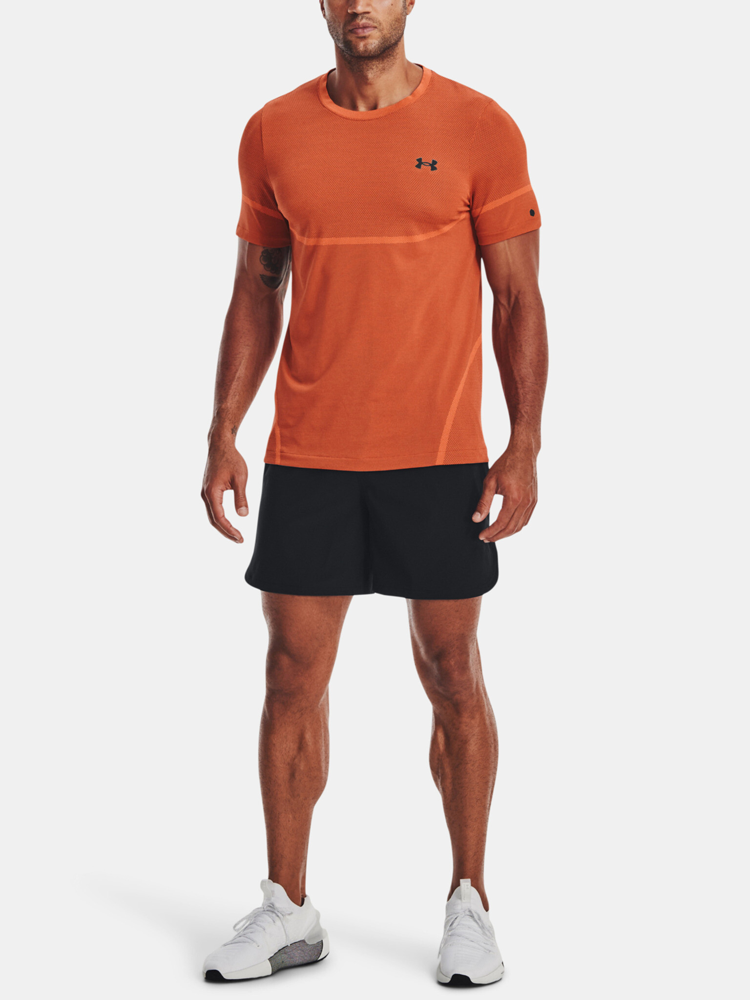 Under Armour UA Peak Woven Shorts-BLK Къси панталони Cheren - Pepit.bg