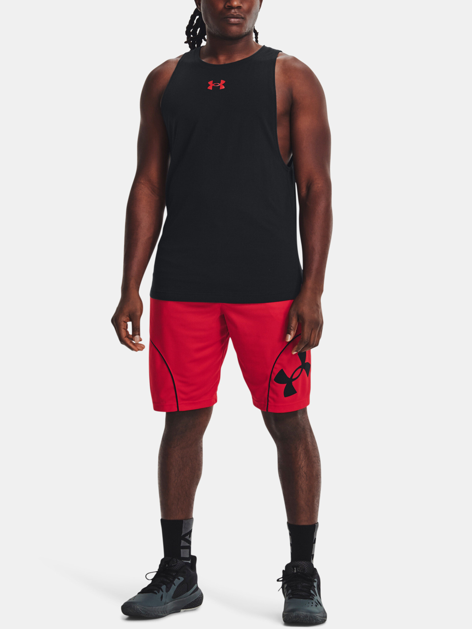 Under Armour UA Perimetr 11'' Къси панталони Cherven - Pepit.bg