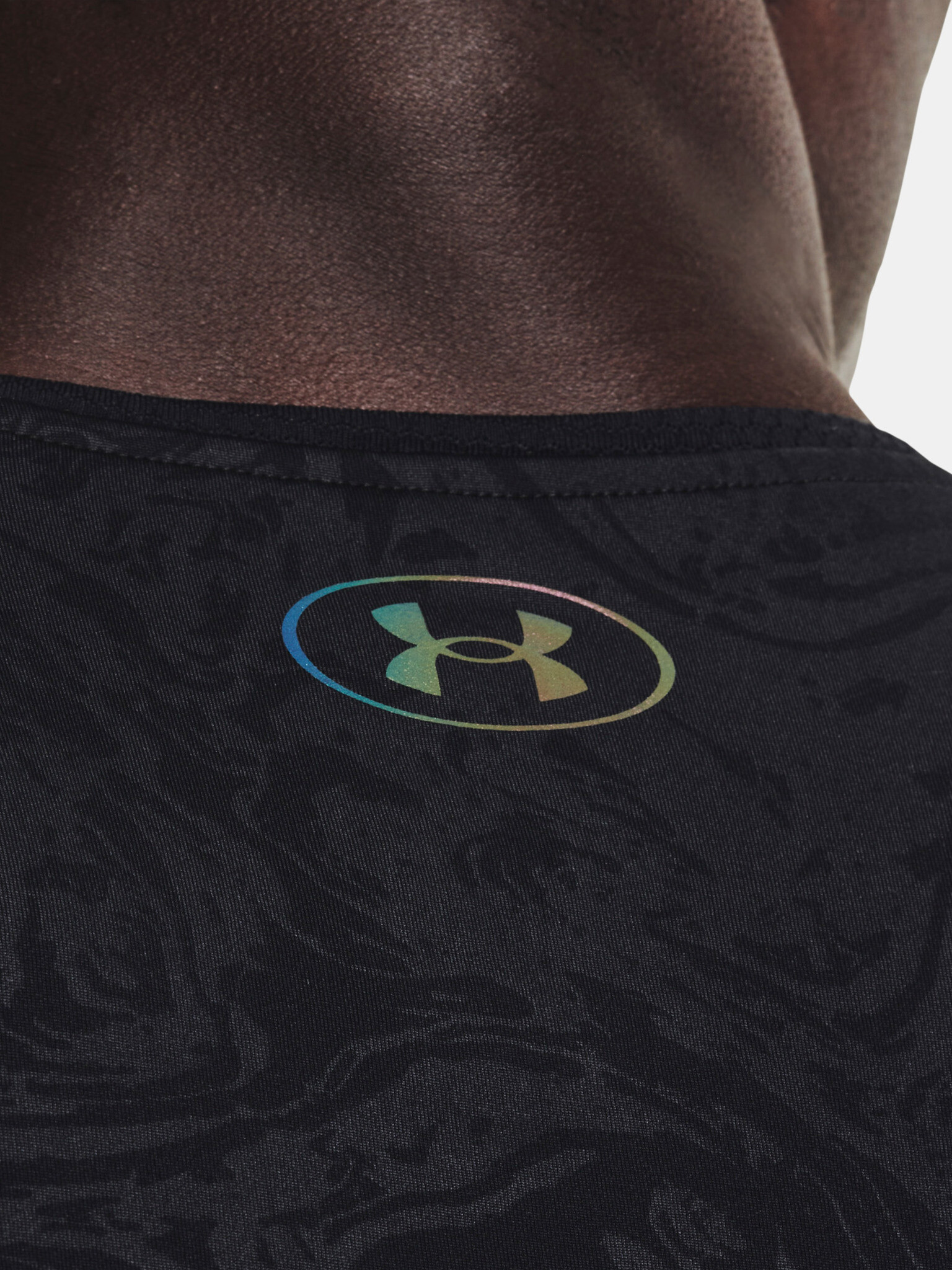 Under Armour UA Rush 2.0 Emboss SS T-shirt Cheren - Pepit.bg