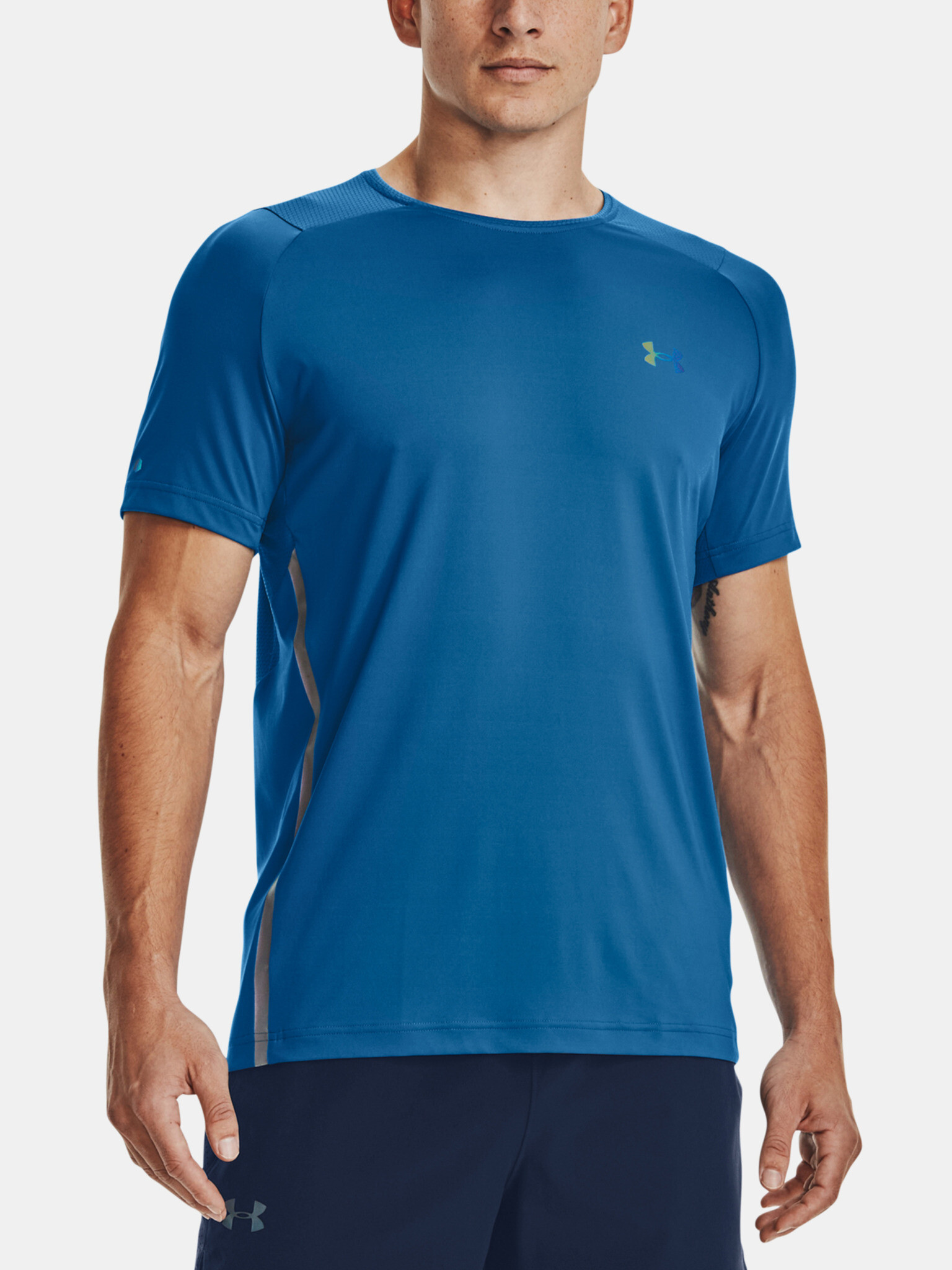 Under Armour UA Rush 2.0 Vent SS T-shirt Sin - Pepit.bg