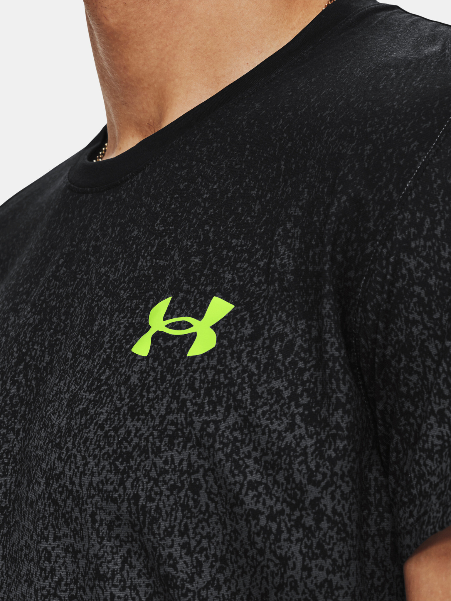 Under Armour UA Rush Cicada T-shirt Cheren - Pepit.bg