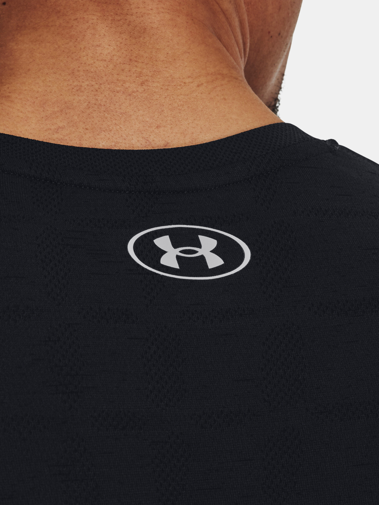 Under Armour UA Seamless Ripple SS T-shirt Cheren - Pepit.bg