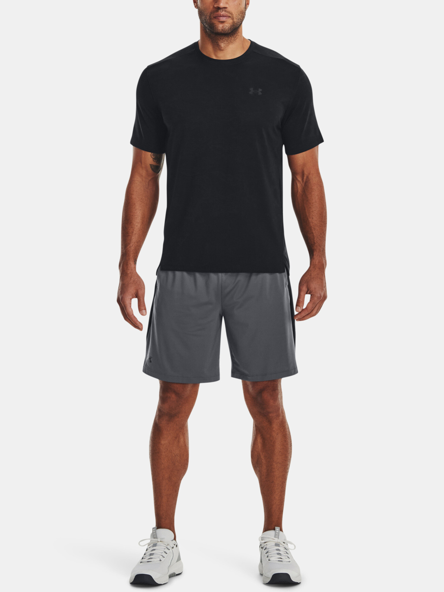 Under Armour UA Tech Vent Jacquard SS-BLK T-shirt Cheren - Pepit.bg