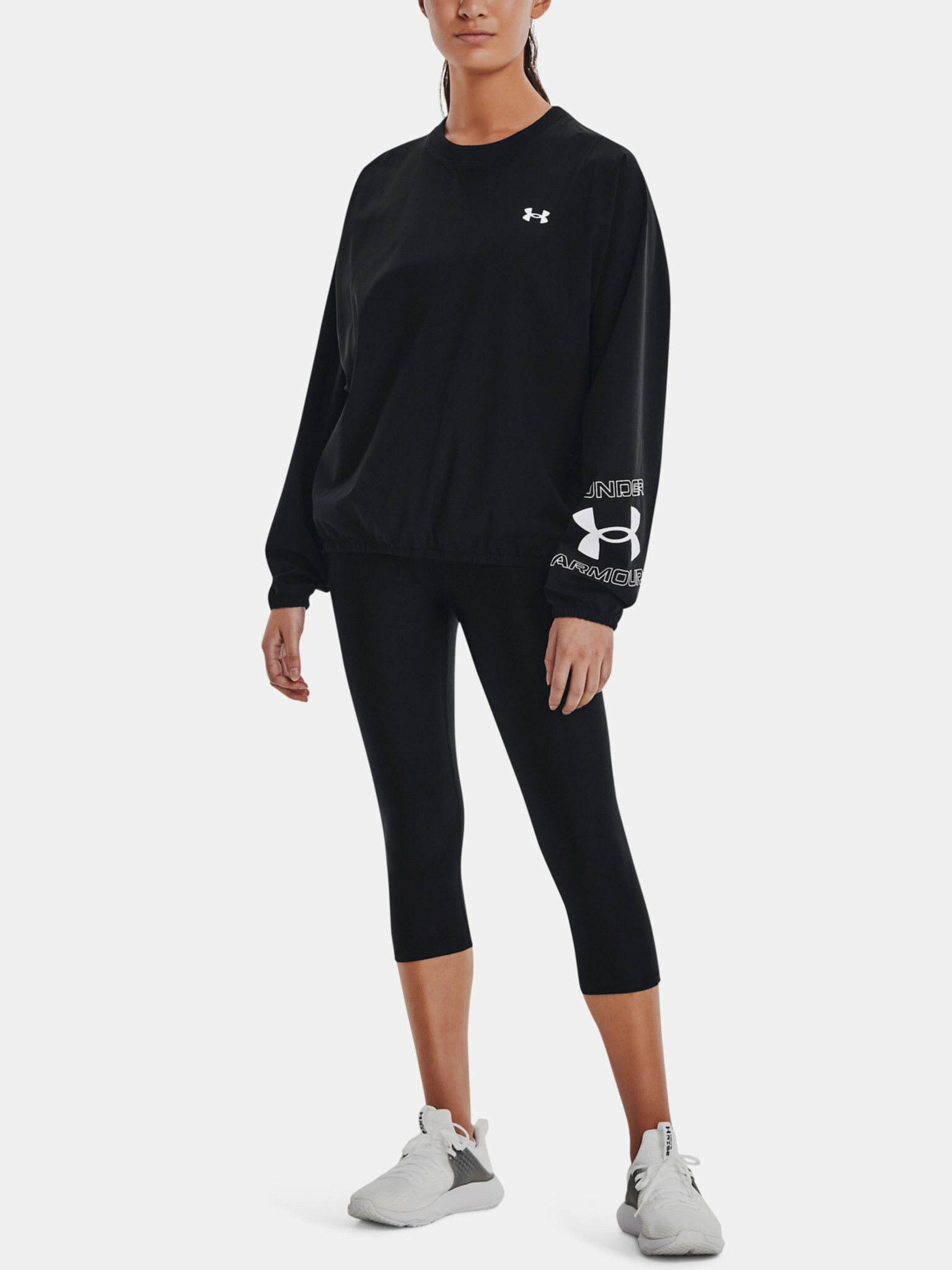 Under Armour Woven Graphic Crew Sweatshirt Cheren - Pepit.bg