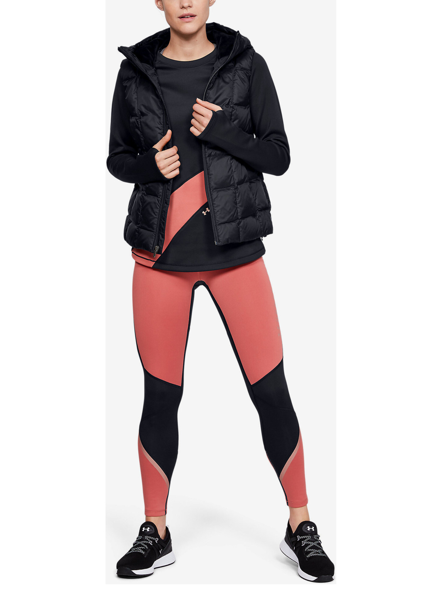Under Armour Жилетка Cheren - Pepit.bg
