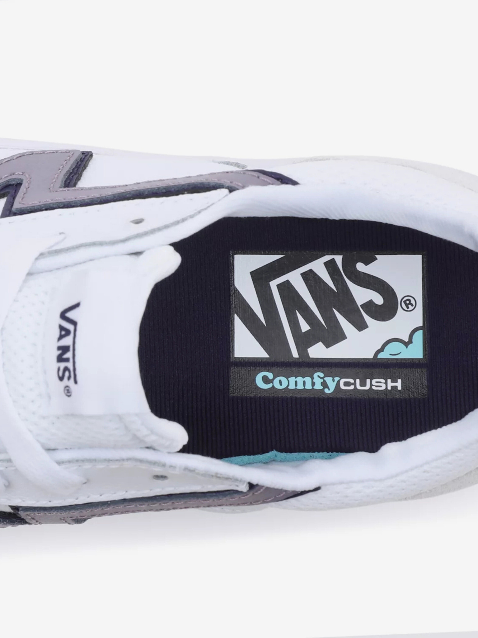 Vans Lowland Спортни обувки Byal - Pepit.bg