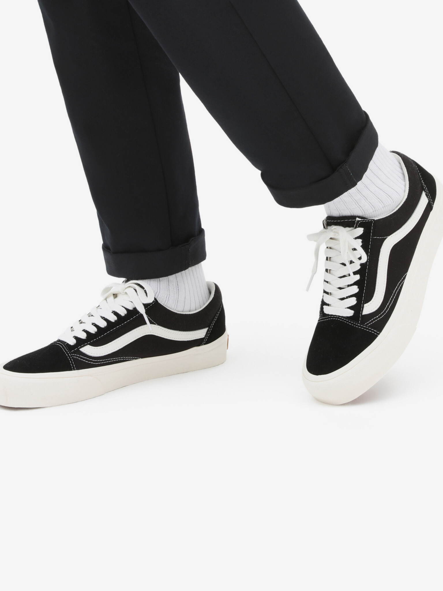 Vans Old Skool VR3 Спортни обувки Cheren - Pepit.bg