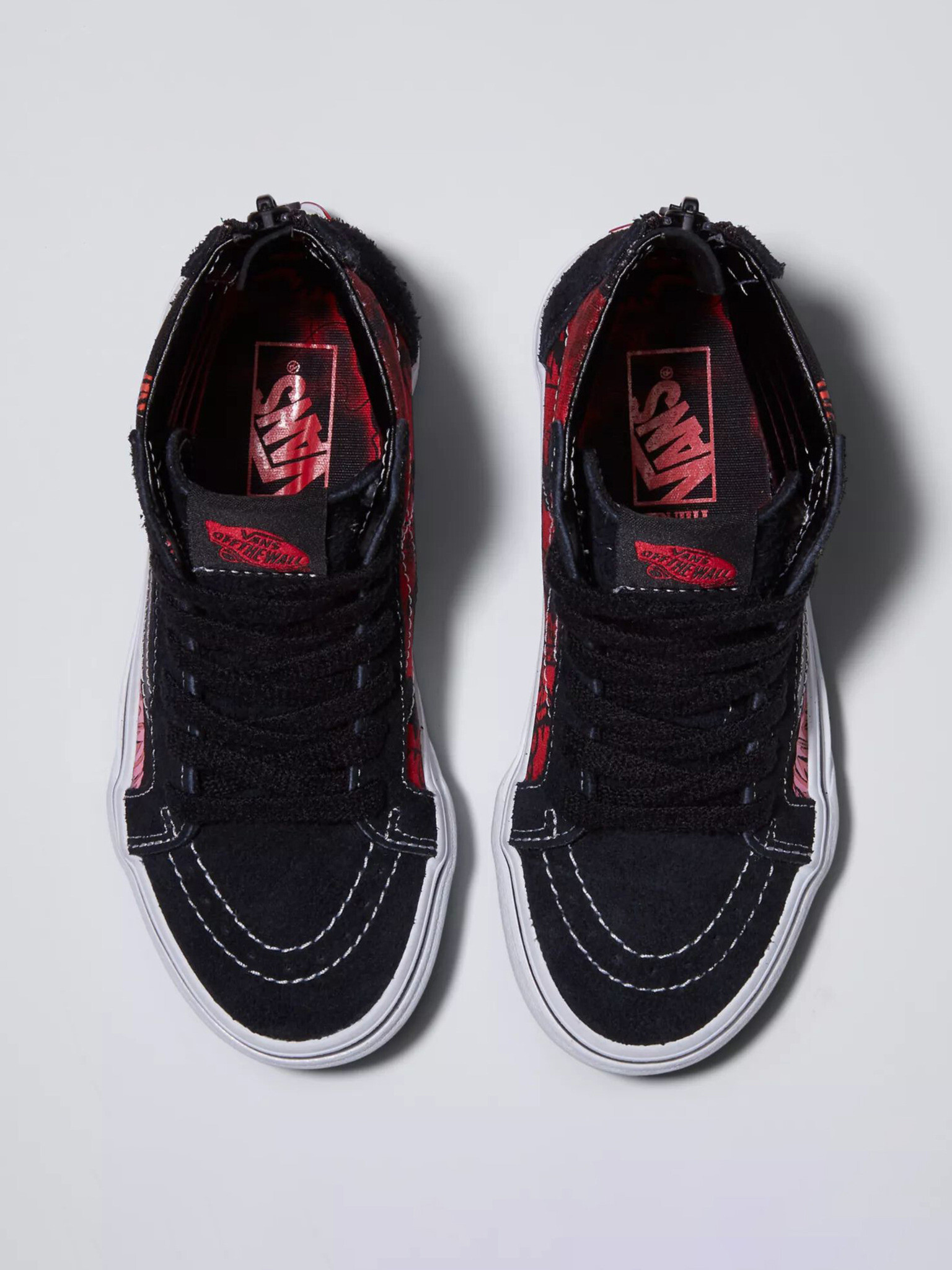 Vans X Stranger Things Sk8-Hi Zip Спортни обувки детски Cheren - Pepit.bg