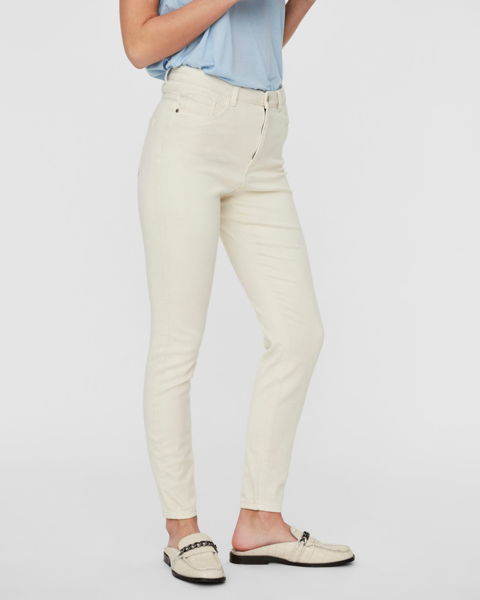 Vero Moda Honni Sophia Jeans Byal - Pepit.bg