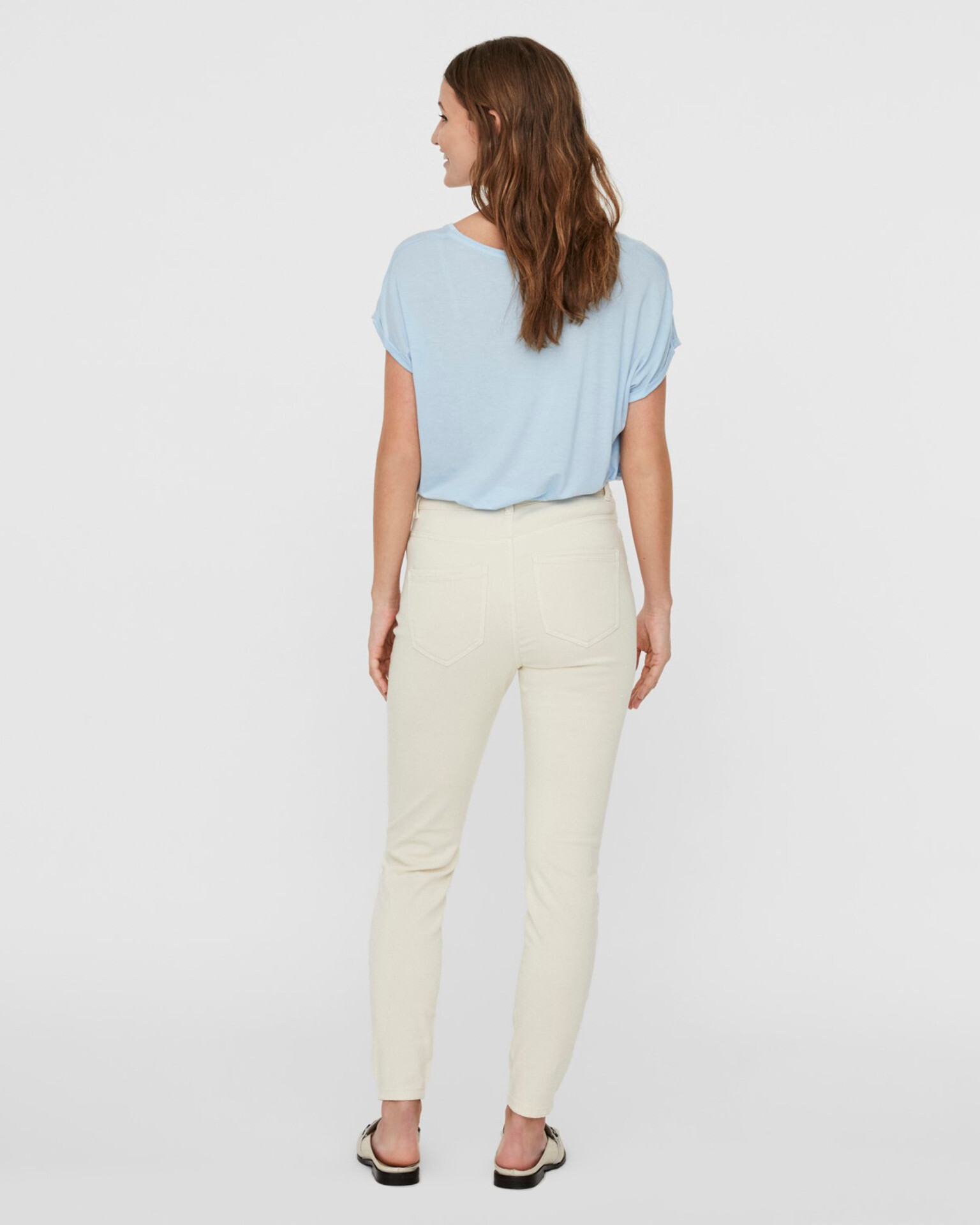 Vero Moda Honni Sophia Jeans Byal - Pepit.bg