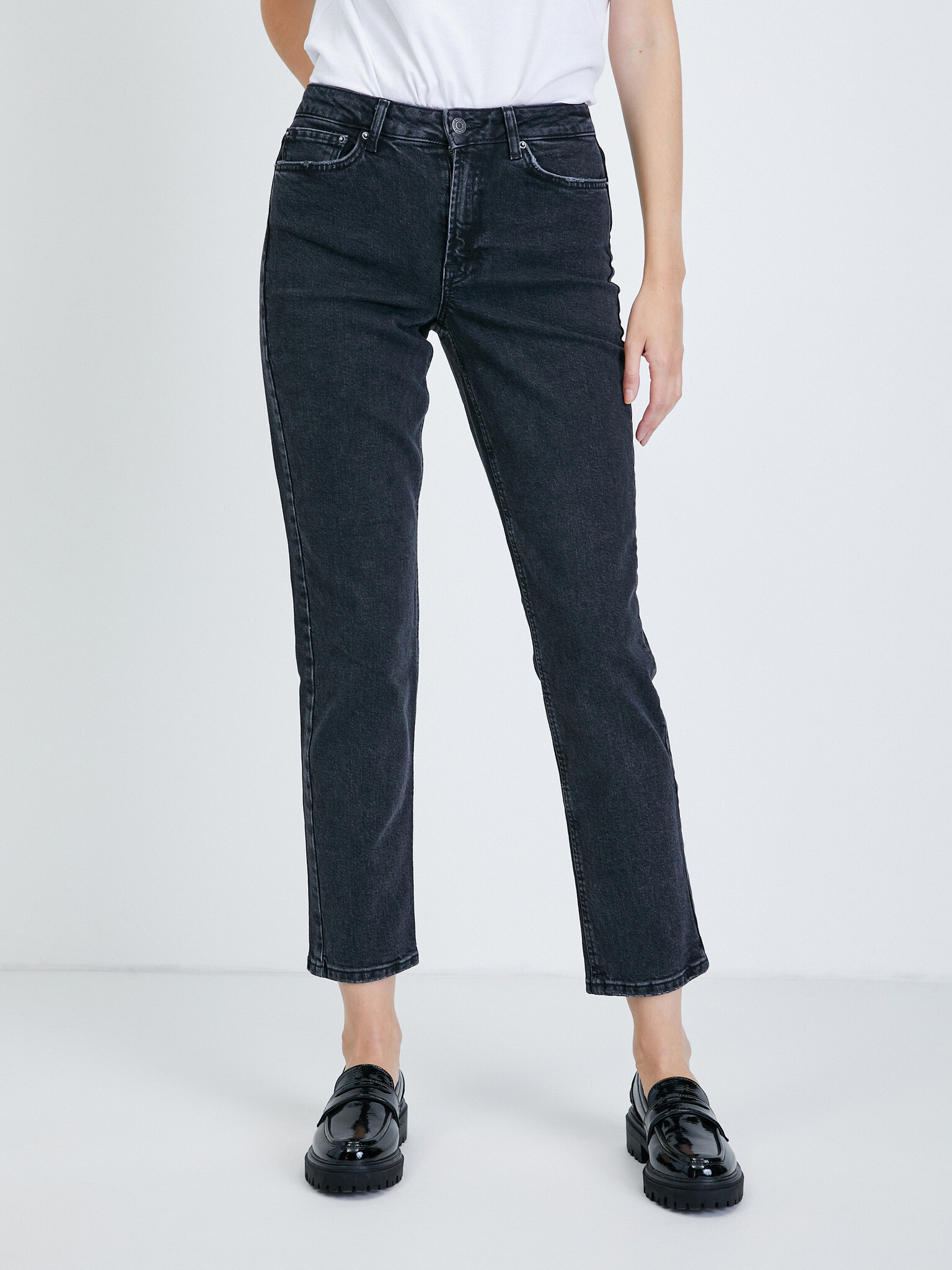 Vero Moda Jeans Cheren - Pepit.bg