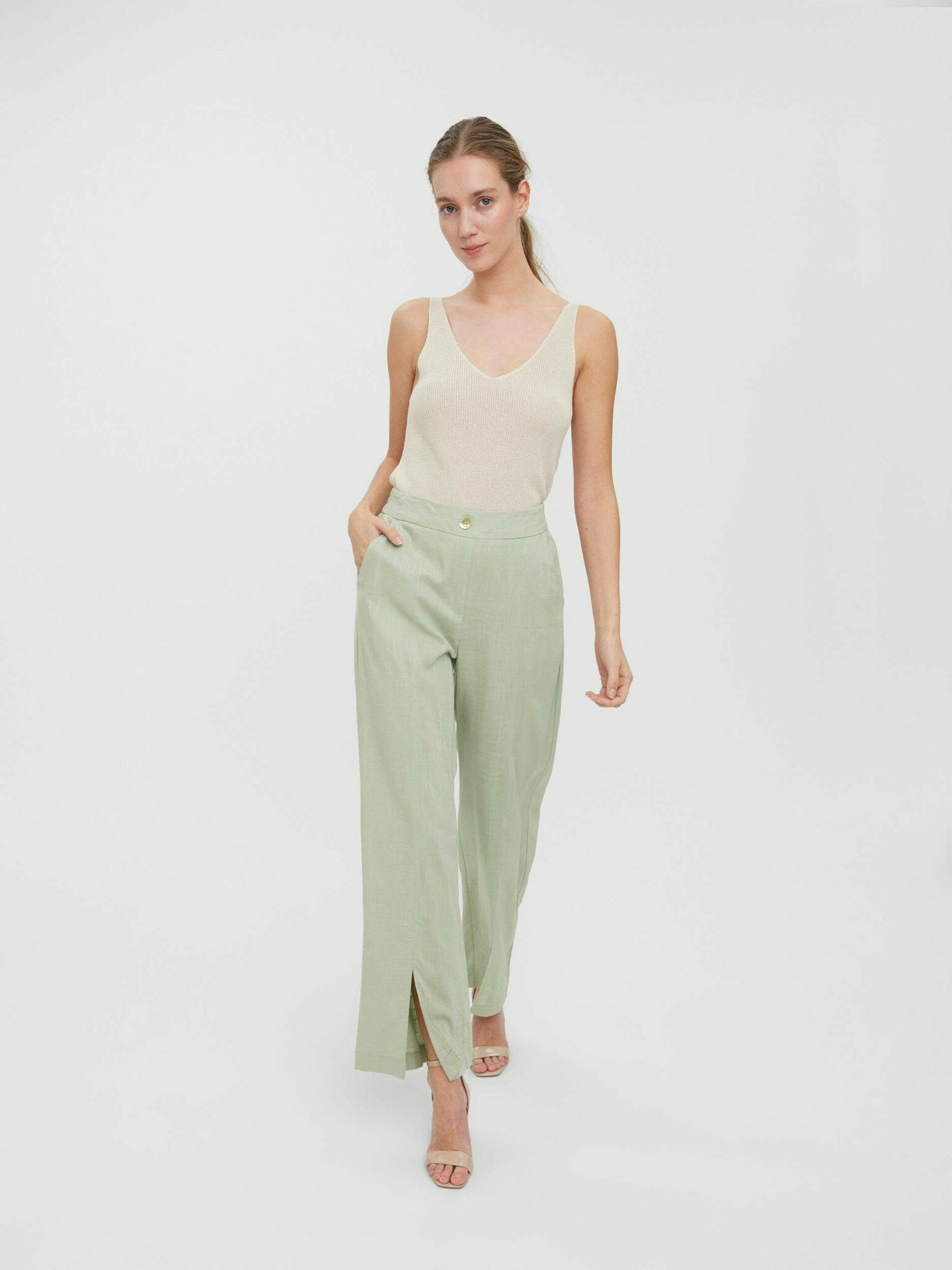 Vero Moda Панталон Zelen - Pepit.bg
