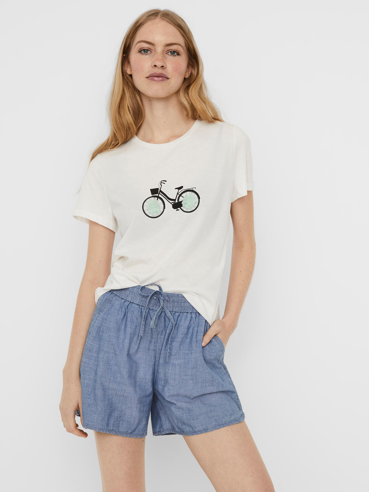 Vero Moda T-shirt Byal - Pepit.bg