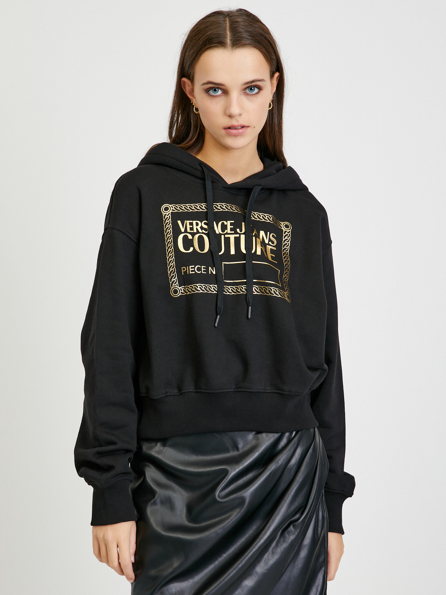 Versace Jeans Couture Sweatshirt Cheren - Pepit.bg