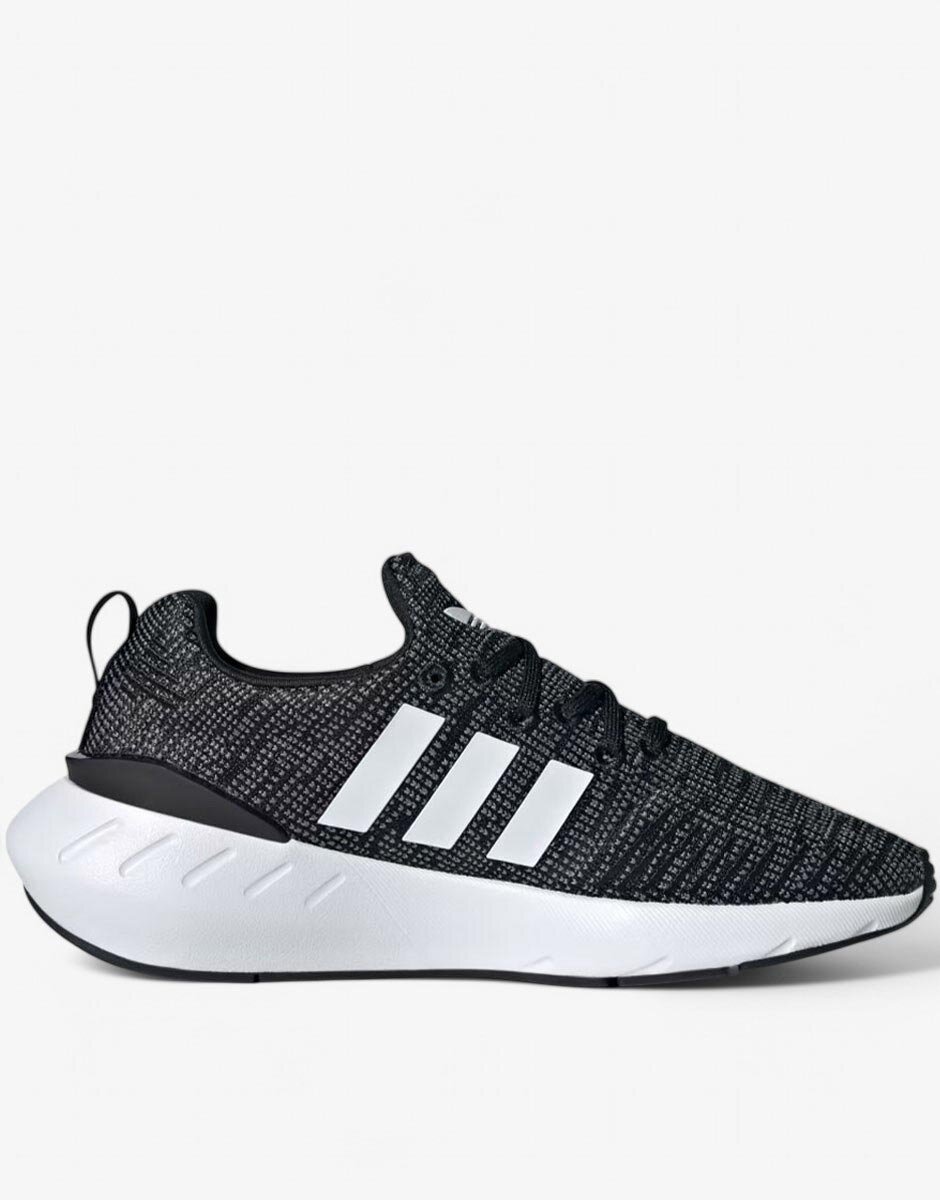 adidas Sportswear Swift Run 22 Shoes Black/White