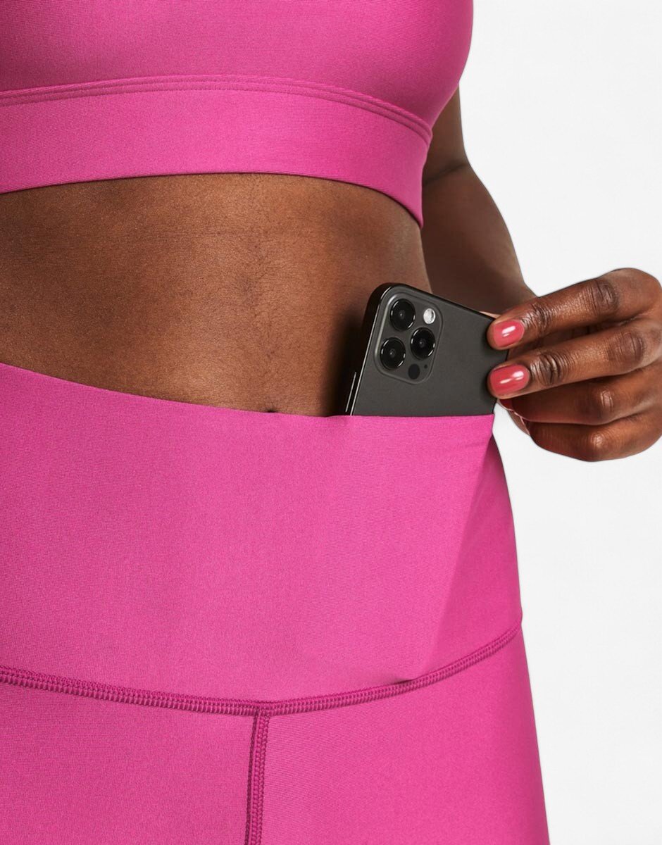 Under Armour HeatGear Tech Bike Short Pink