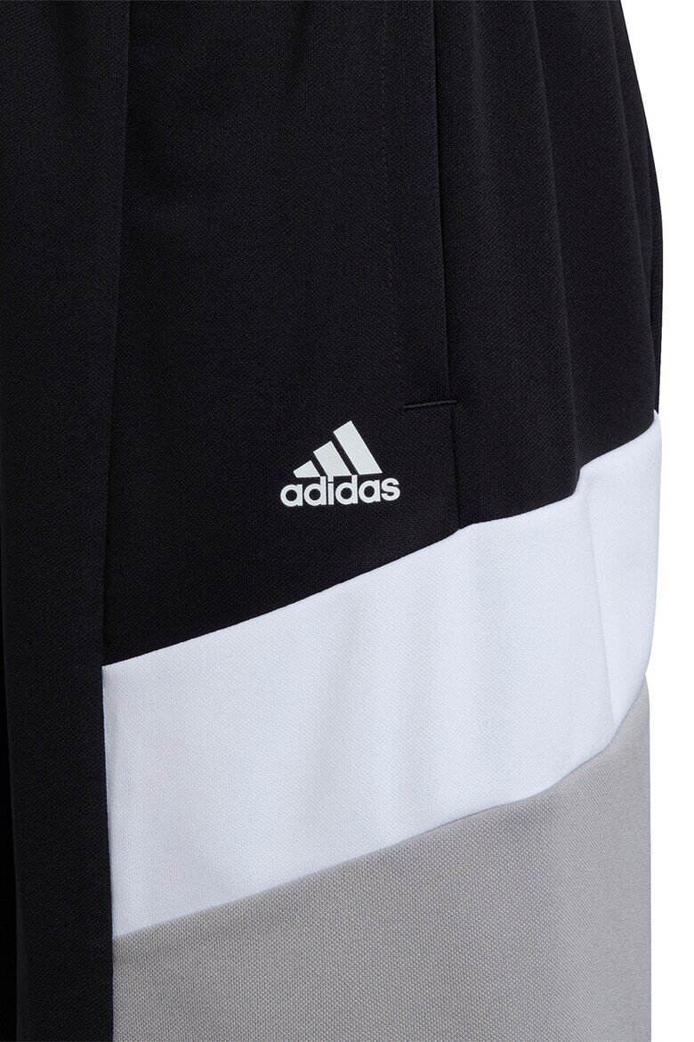 adidas Sportswear Бермуди D2M с цветен блок - Pepit.bg
