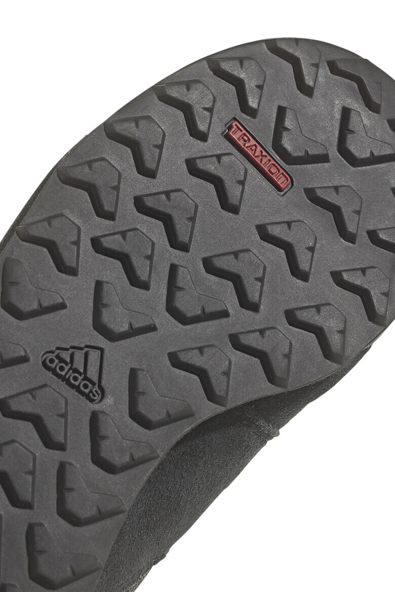 adidas Performance Боти Terrex Snowpitch с велур - Pepit.bg