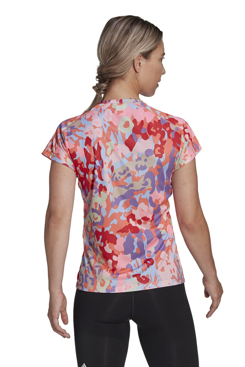 adidas Performance Фитнес тениска Essentials с шпиц - Pepit.bg