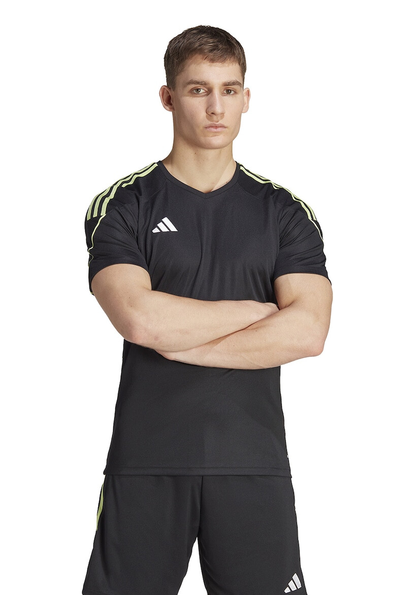 adidas Performance Футболна тениска Tiro с шпиц - Pepit.bg