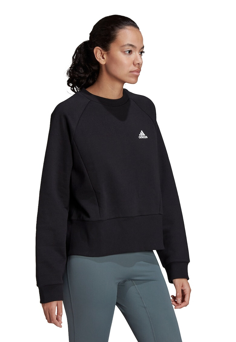 adidas Sportswear Свободен суитшърт Essentials Studio - Pepit.bg