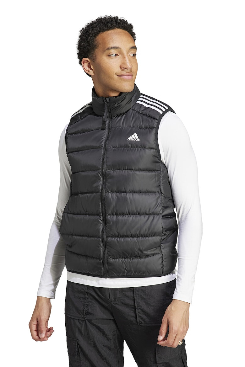 adidas Sportswear Капитониран елек Essential с цип и пухена вата - Pepit.bg