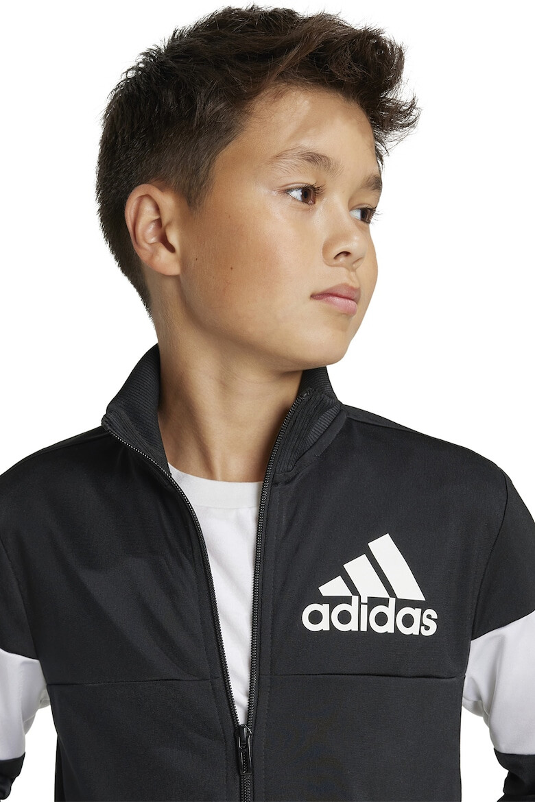 adidas Sportswear Спортен екип с контрасти - Pepit.bg