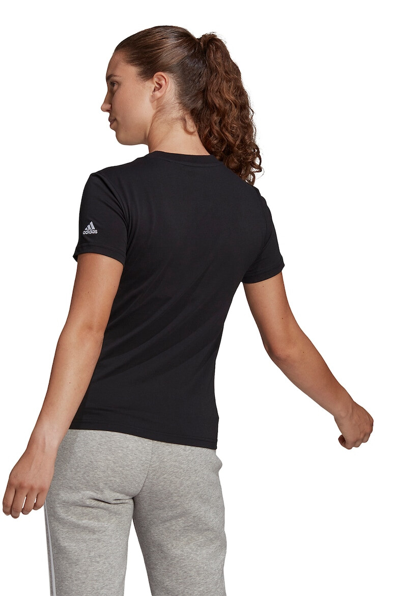 adidas Sportswear Тениска Essentials по тялото с лого - Pepit.bg