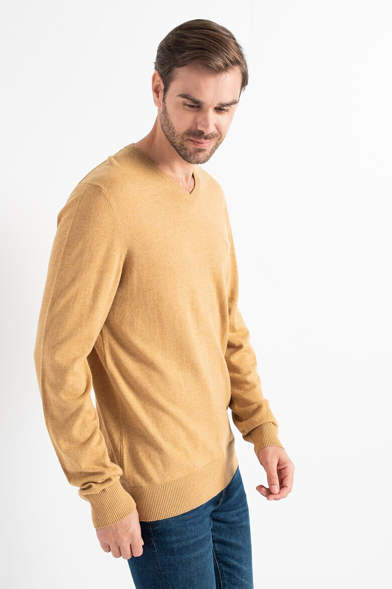 American Eagle Пуловер с шпиц деколте и лого - Pepit.bg
