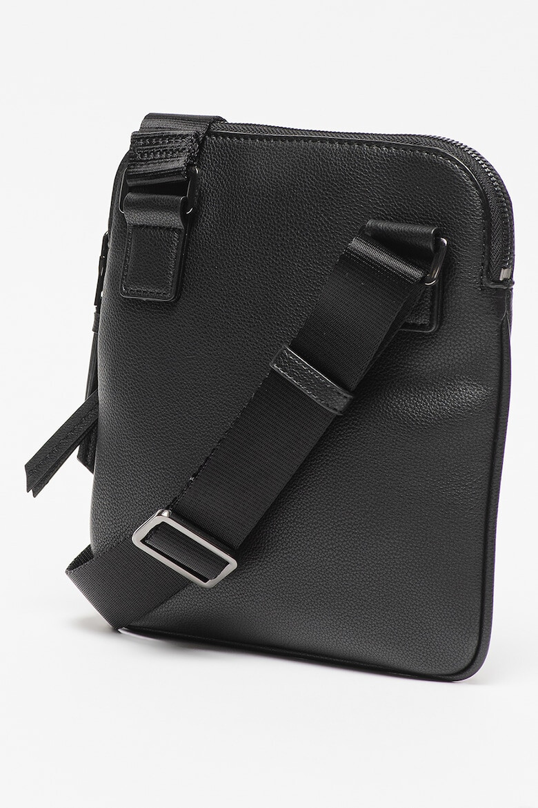 ARMANI EXCHANGE Чанта от еко кожа - Pepit.bg