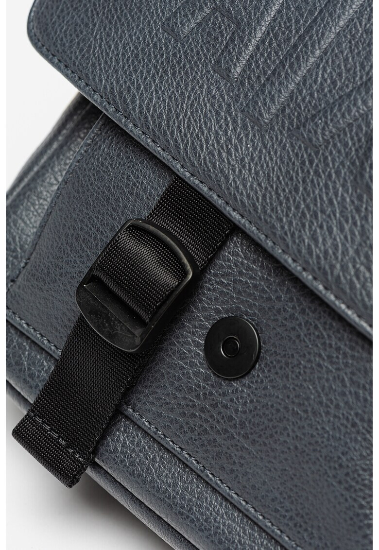 ARMANI EXCHANGE Чанта от еко кожа с капаче - Pepit.bg