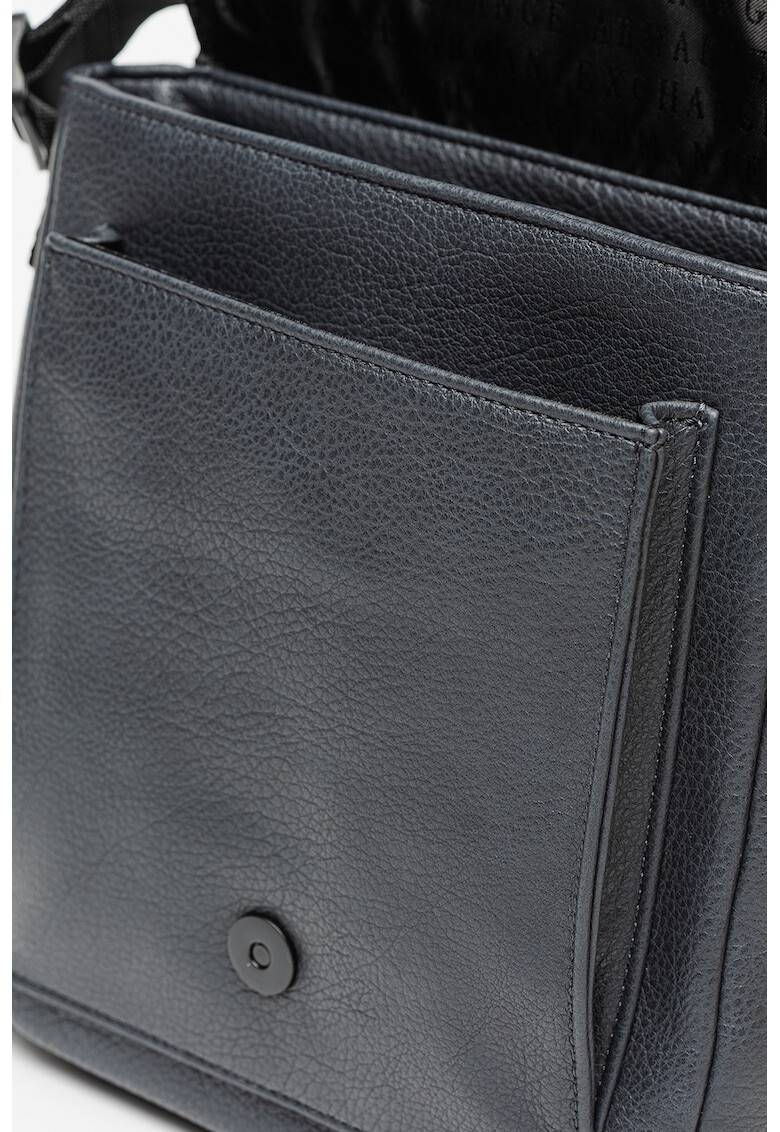 ARMANI EXCHANGE Чанта от еко кожа с капаче - Pepit.bg