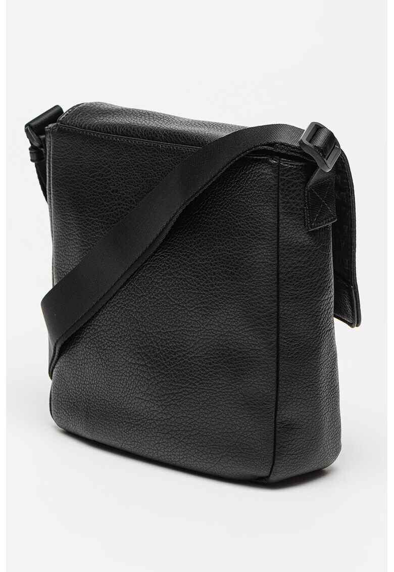 ARMANI EXCHANGE Чанта от еко кожа с капаче - Pepit.bg