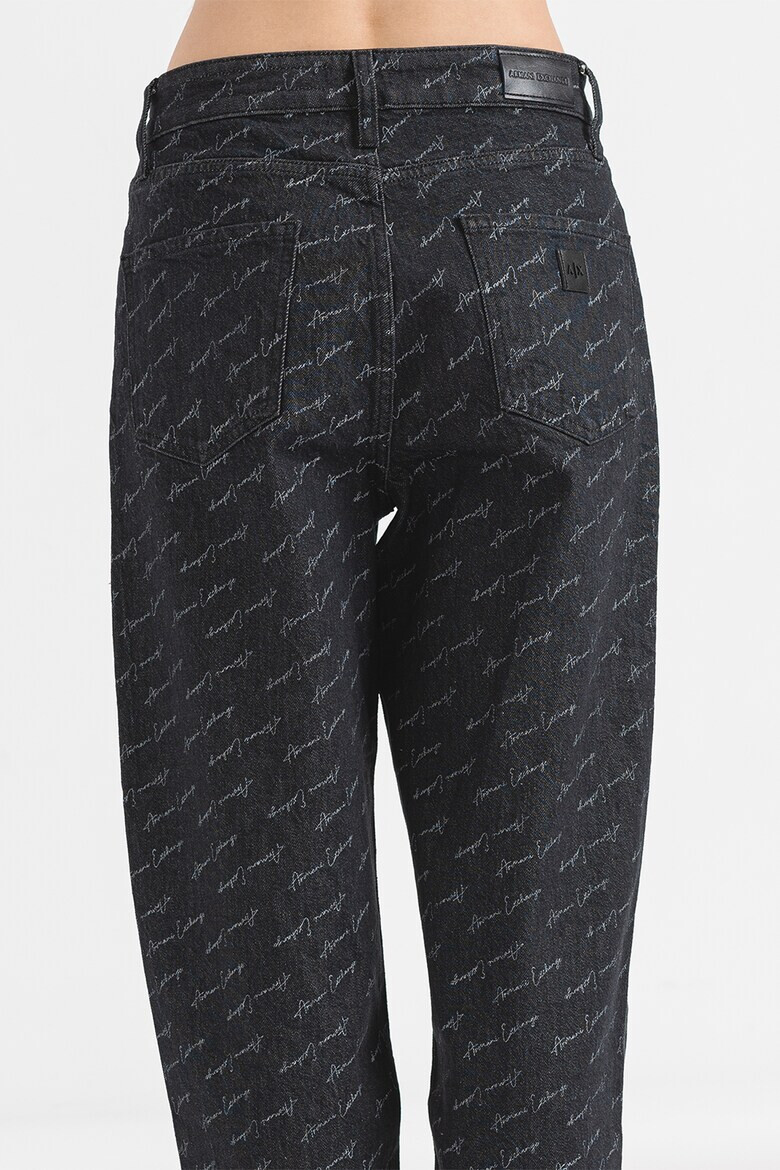 ARMANI EXCHANGE Дънки Mom с монограм - Pepit.bg