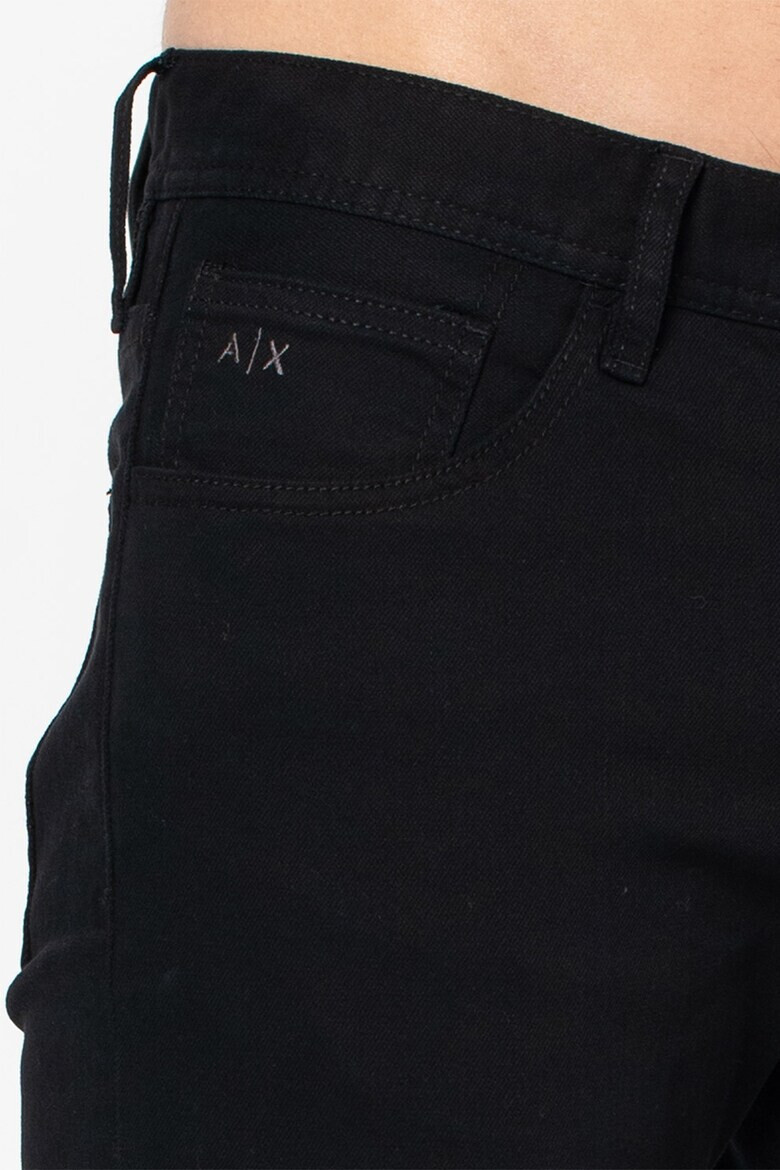 ARMANI EXCHANGE Дънки по тялото - Pepit.bg