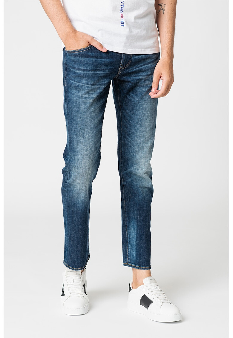 ARMANI EXCHANGE Дънки със захабен ефект - Pepit.bg