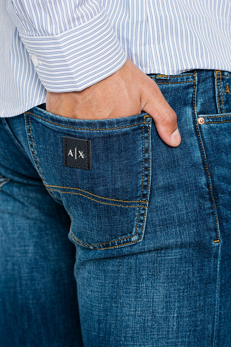 ARMANI EXCHANGE Дънки със захабен ефект - Pepit.bg