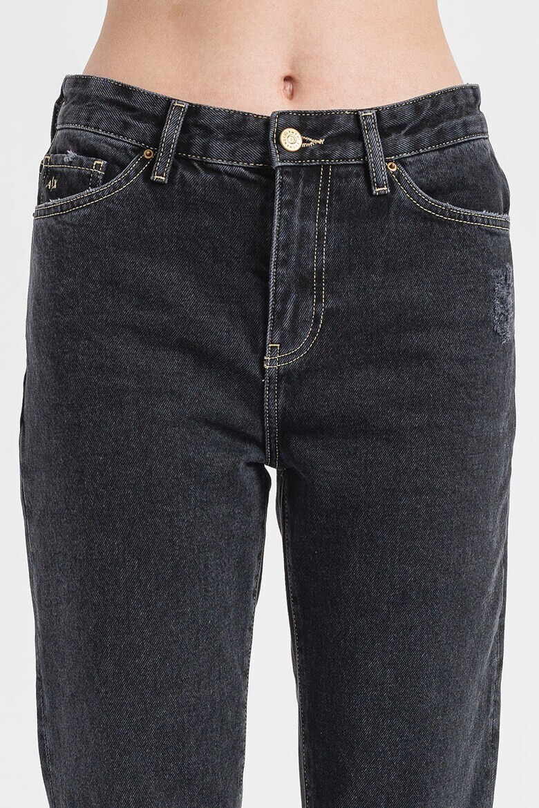 ARMANI EXCHANGE Дънки стил Mom Fit над глезена - Pepit.bg