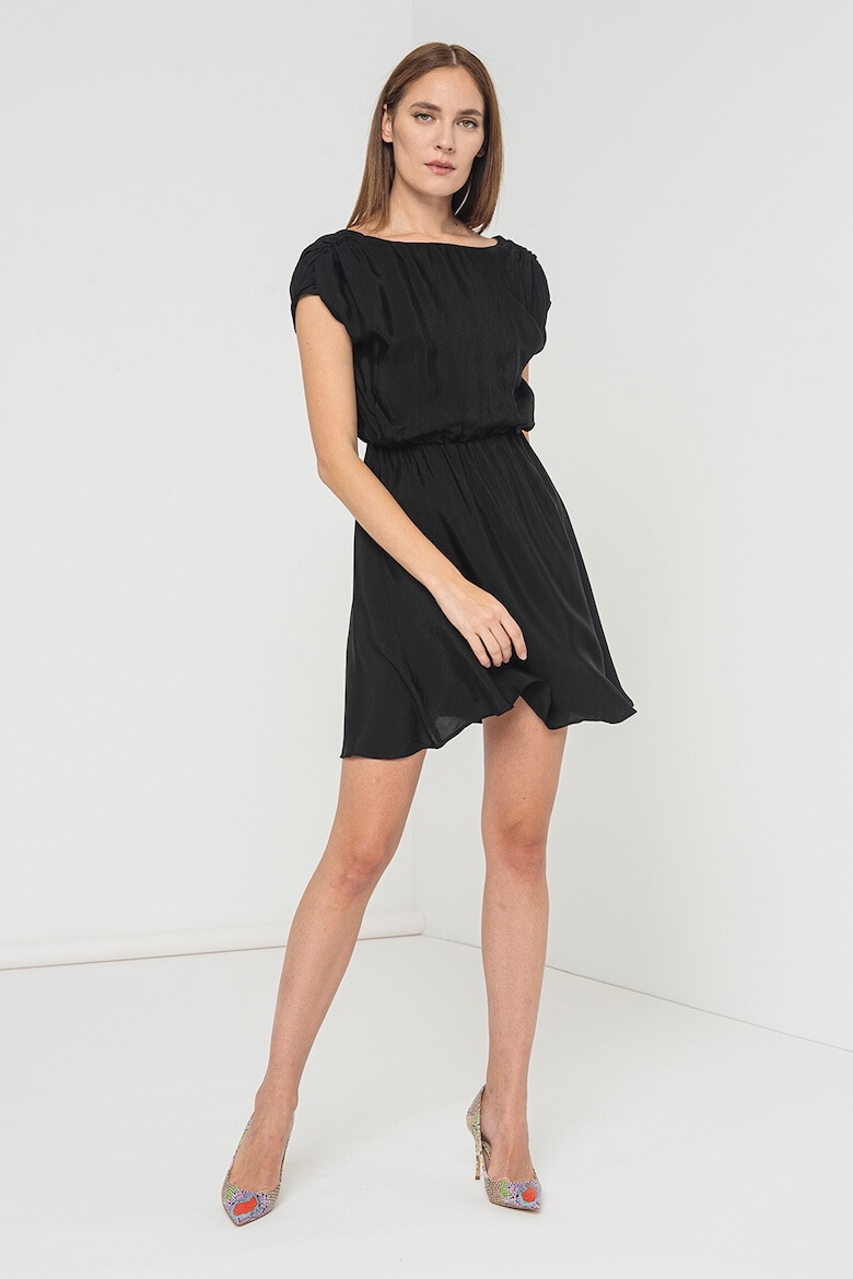 ARMANI EXCHANGE Ефирна рокля с шпиц на гърба - Pepit.bg