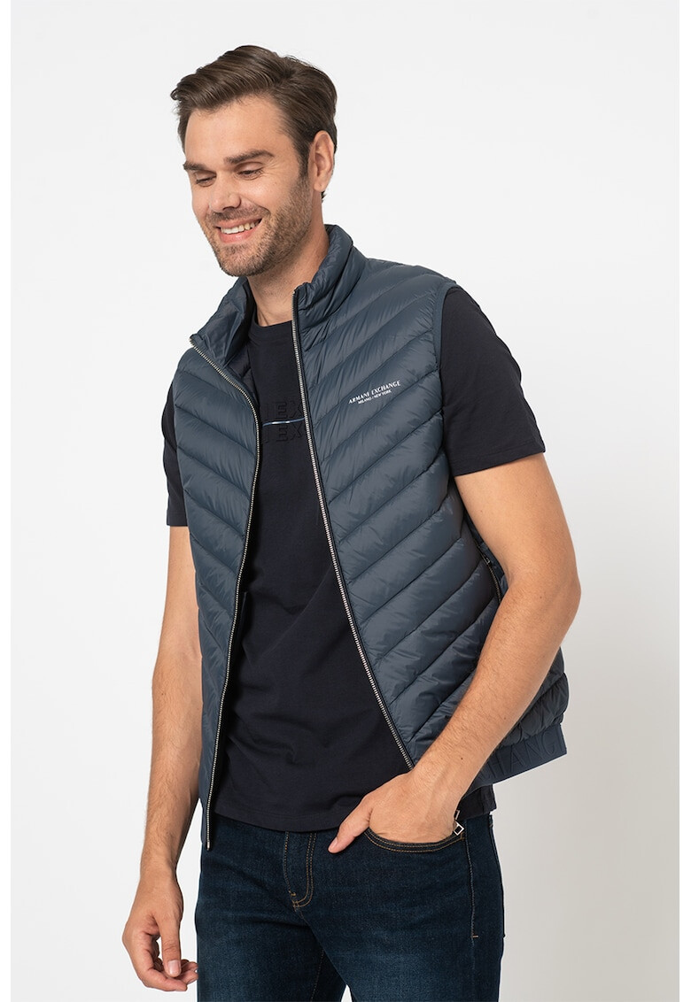 ARMANI EXCHANGE Капитониран елек с лого - Pepit.bg