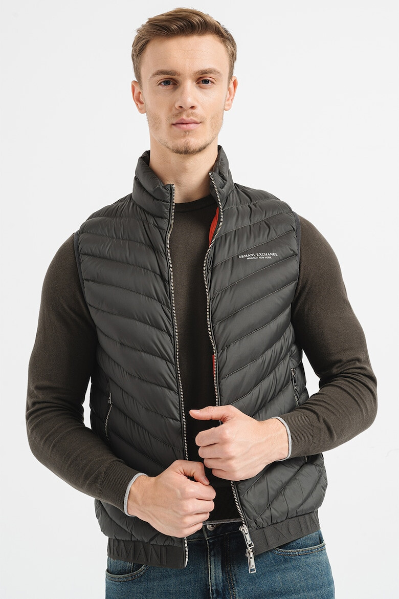ARMANI EXCHANGE Капитониран елек с цип - Pepit.bg