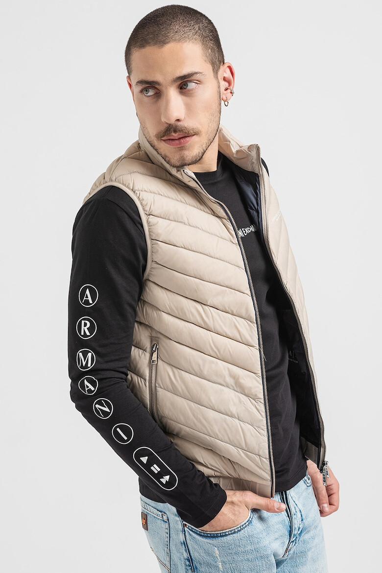 ARMANI EXCHANGE Капитониран елек с цип - Pepit.bg